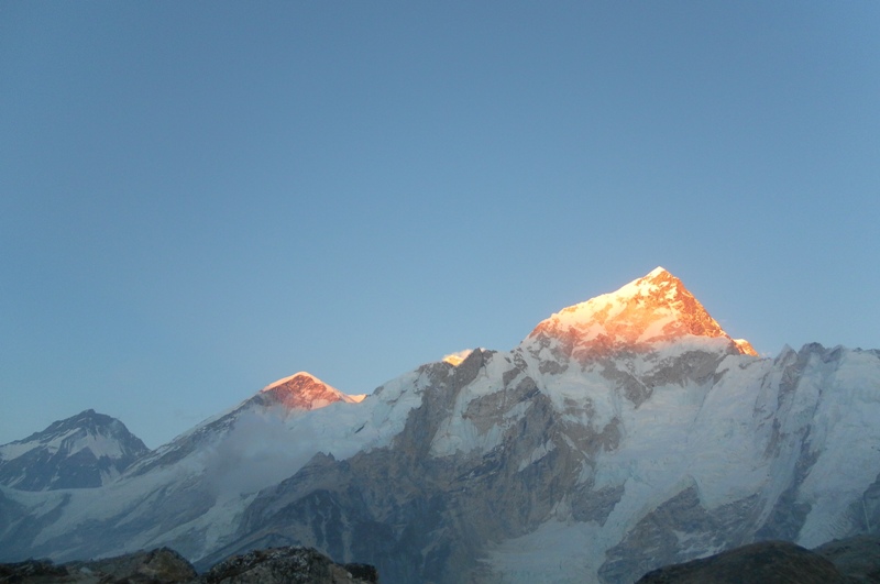 First Sunrays on Mt. Everest -  himaland.com